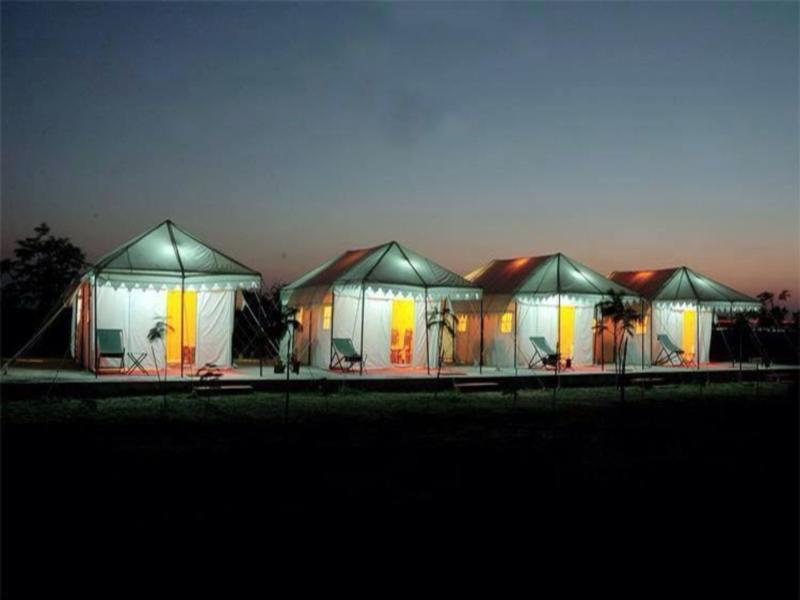 The Royal Safari Camps Hotel Bajāna Buitenkant foto